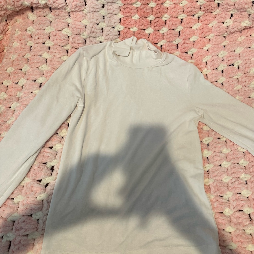 American Apparel Cream Mock Neck Long Sleeve Top Size Small